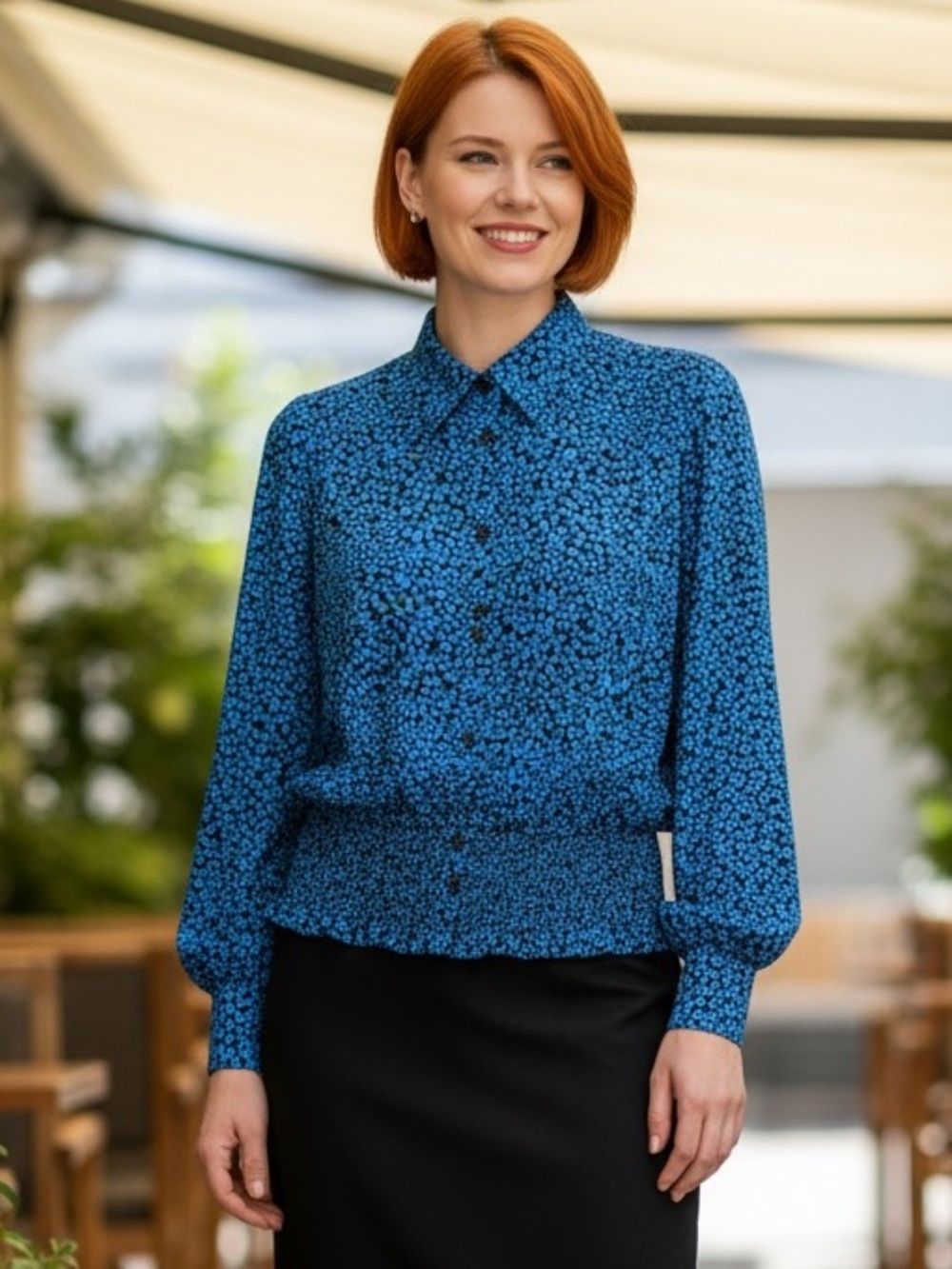 Who What Wear Blue Ditsy Floral Button-Up Blouse Size L